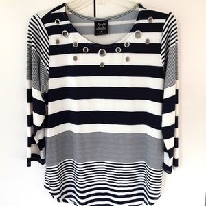Knapp Studio Grommet Accent Top, Dark Navy and White Stripe, 3/4 Sleves, Medium